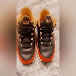 Jordan shoes size 6.5 youth boys